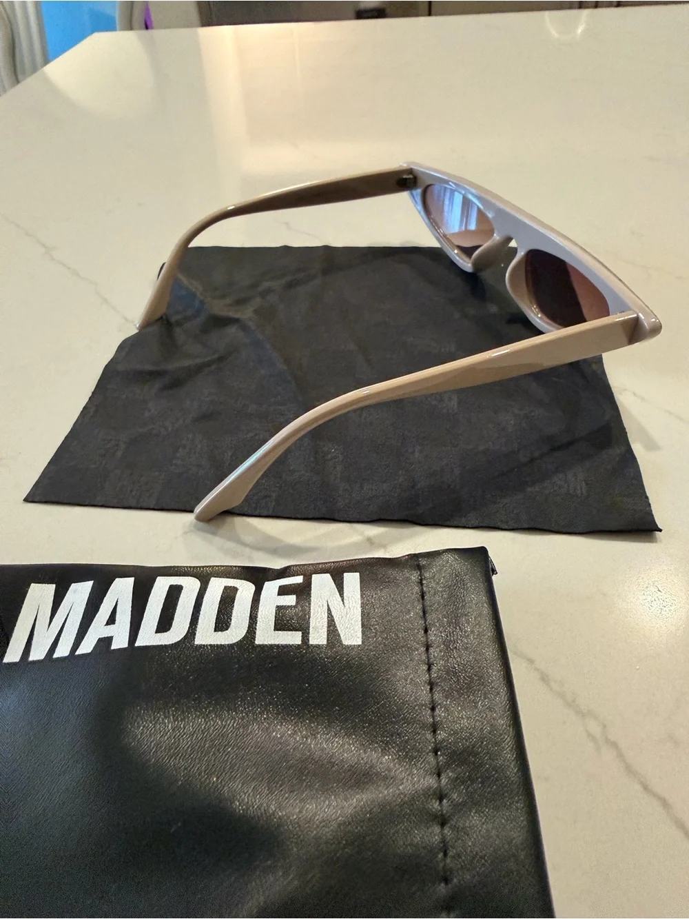 Steve Madden Silver Glitter Cat-Eye Sunglasses with Brown Lenses